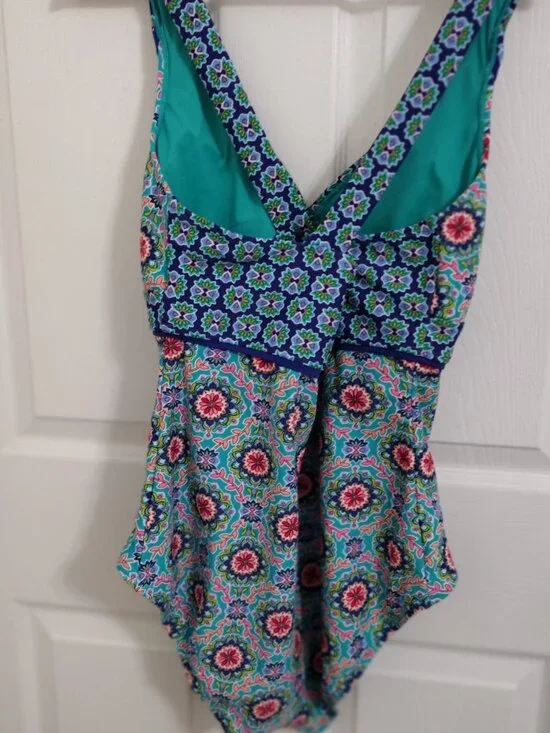 Catalina One Piece Swimsuit Multicolor Print Size XL (16–18) NWOT - Picture 4 of 9